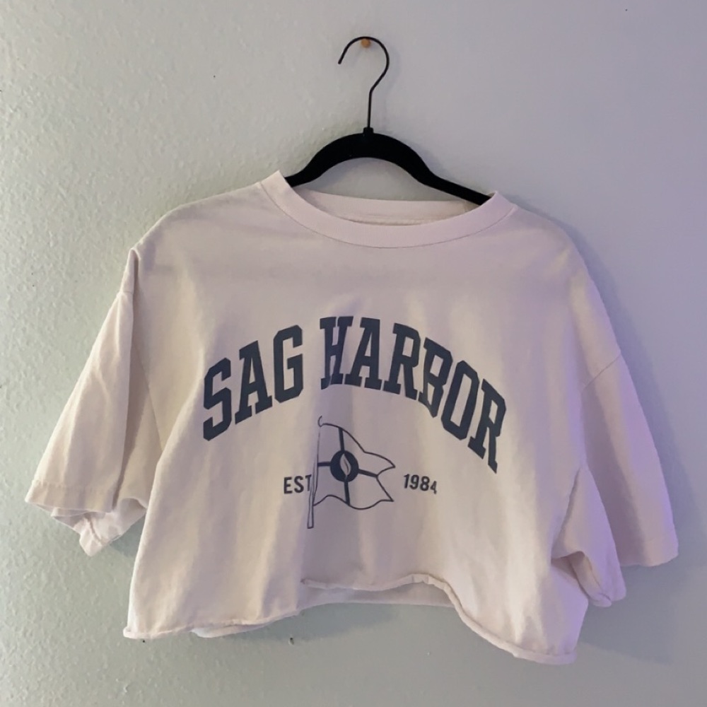 lose cropped John Galt top